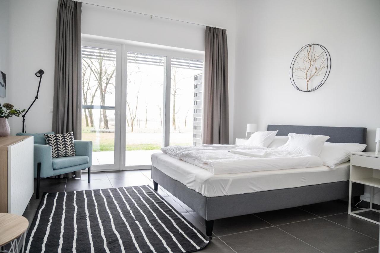 Sun City Vizisport Paradicsom Ходмезёвашархей Экстерьер фото